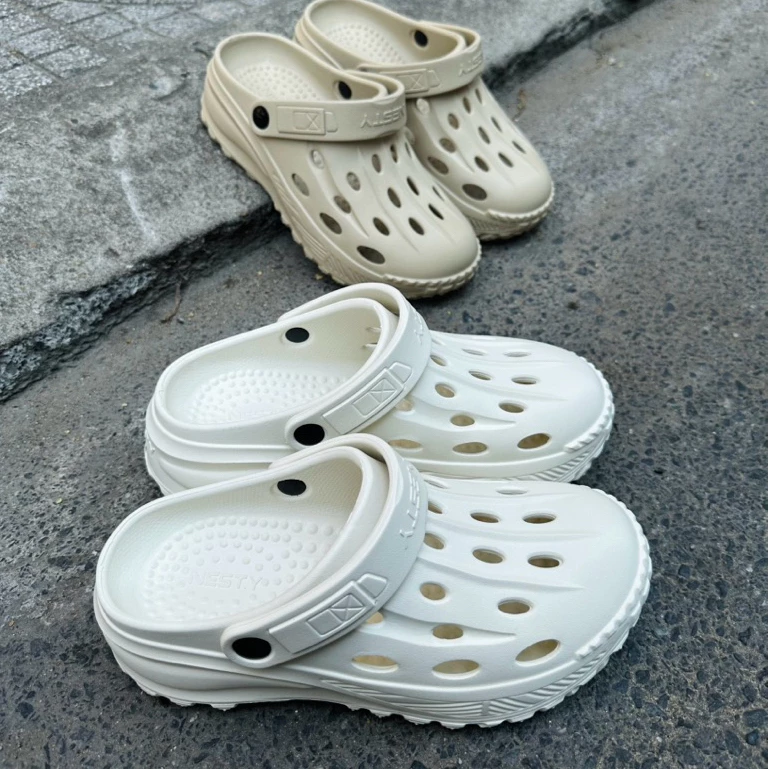 Dép NESTY NE75 – Tối Giản, Siêu Nhẹ, Chuẩn Phong Cách Trẻ Trung